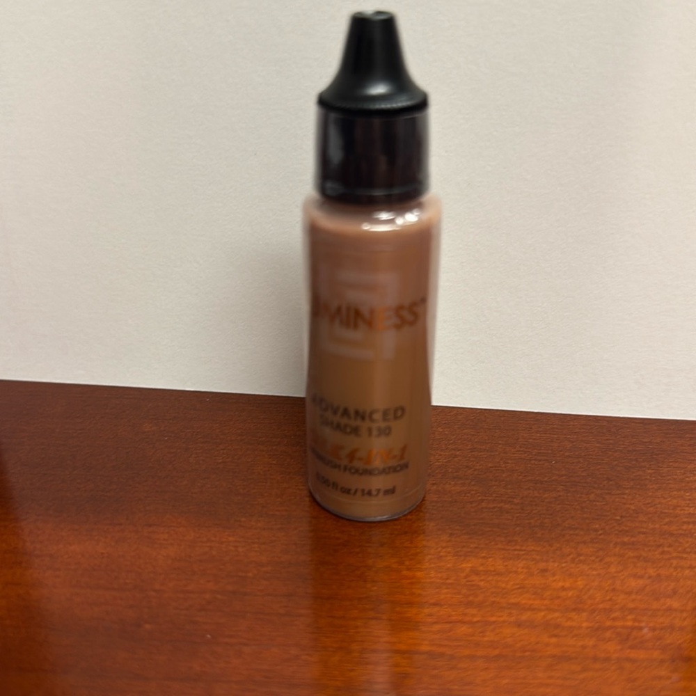 Luminess Silk 4-in-1 Advanced Airbrush Foundation Shade 130